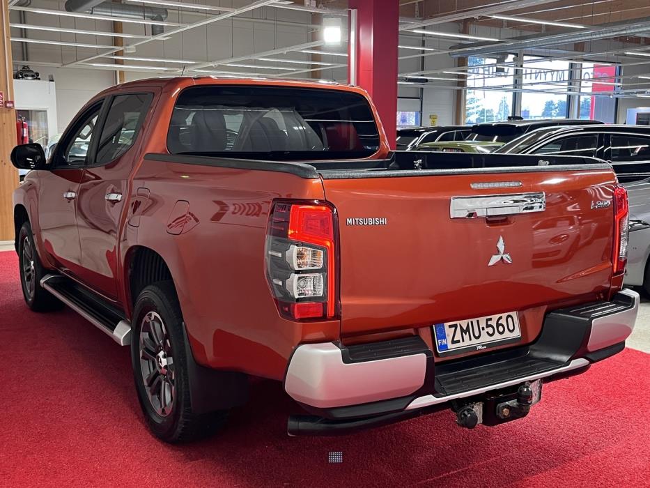 MITSUBISHI L200 2021