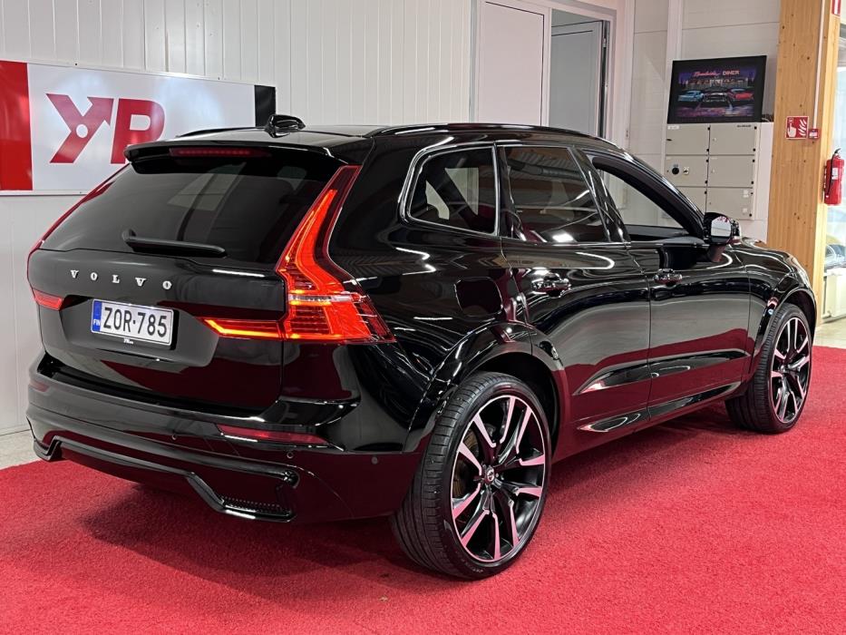 VOLVO XC60 2022