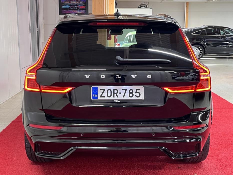 VOLVO XC60 2022