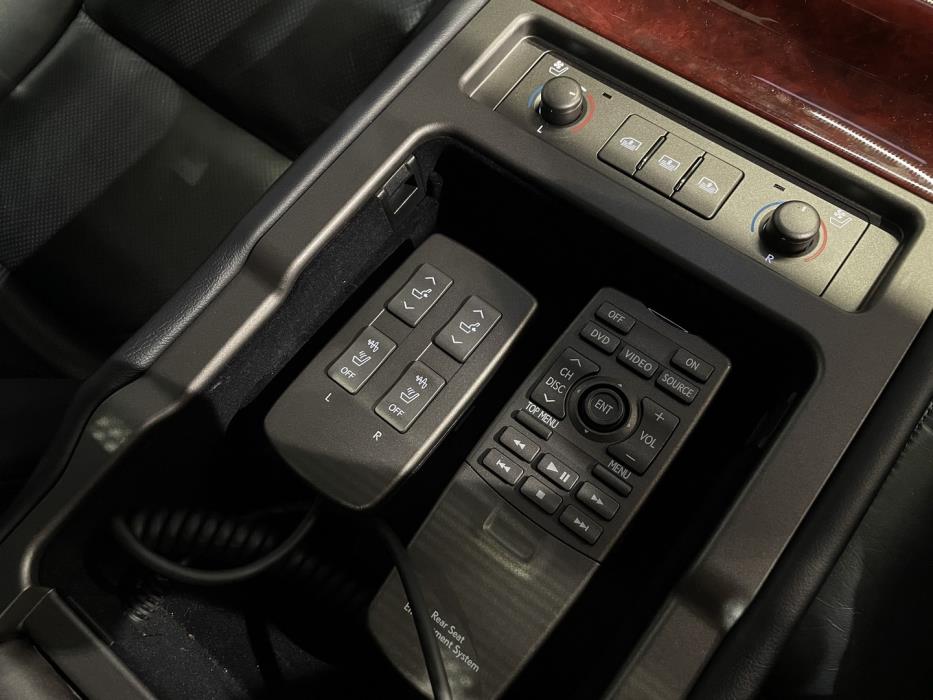 LEXUS LS 2012