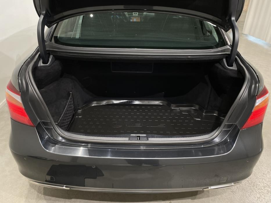 LEXUS LS 2012
