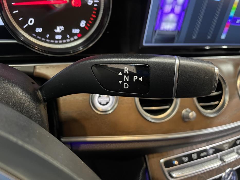 MERCEDES-BENZ E 2018