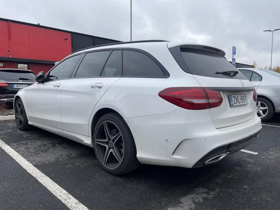 MERCEDES-BENZ C 2017