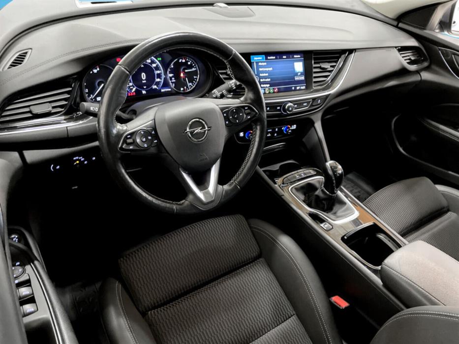 OPEL Insignia 2019