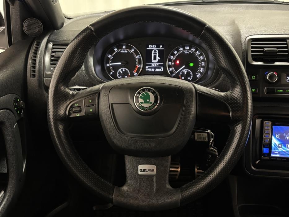 SKODA Fabia 2012