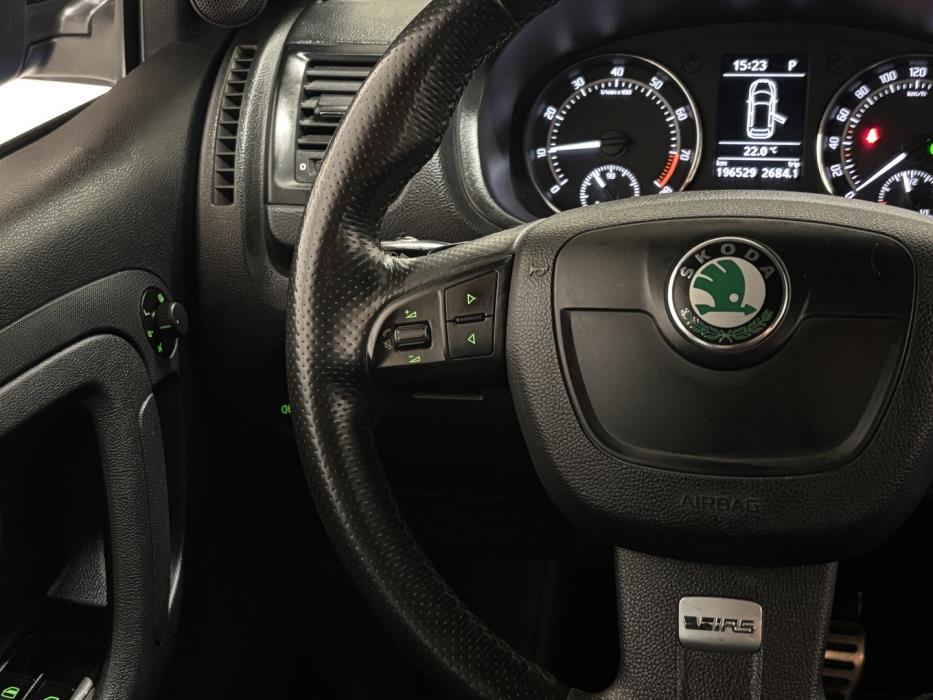 SKODA Fabia 2012