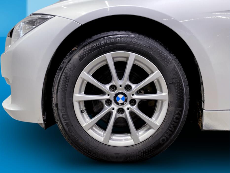 BMW 320 2015