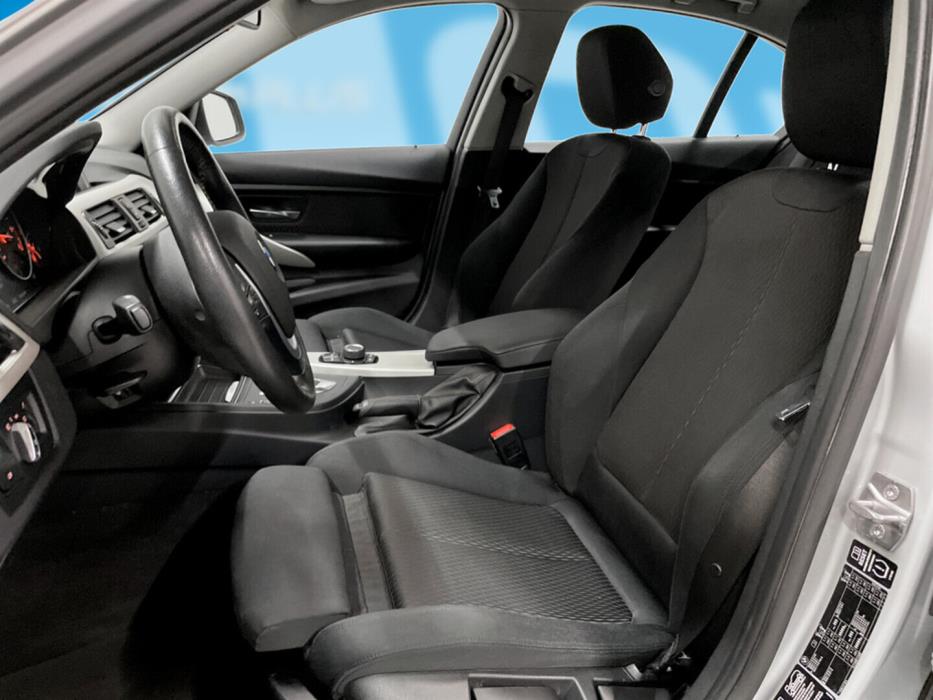 BMW 320 2015