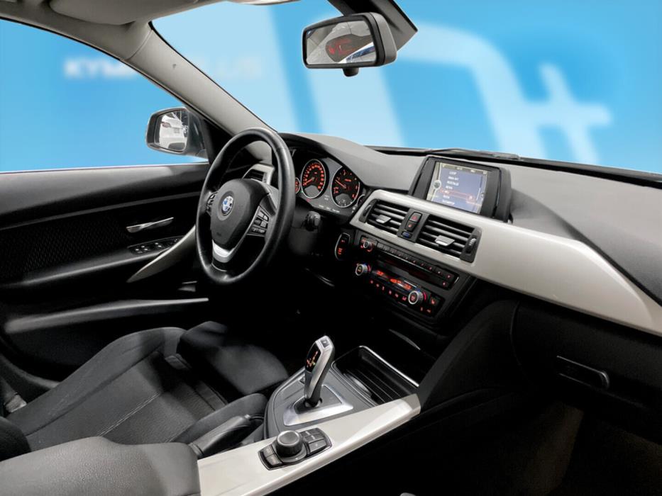 BMW 320 2015