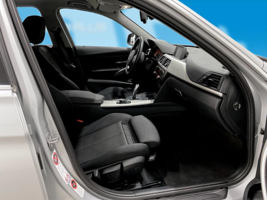BMW 320 2015