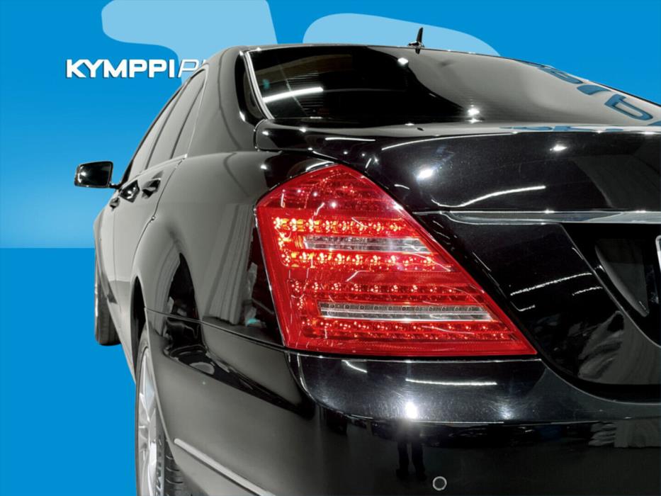 MERCEDES-BENZ S 2011