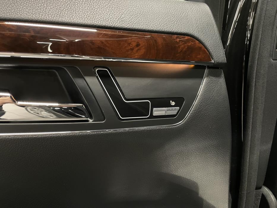 MERCEDES-BENZ S 2011
