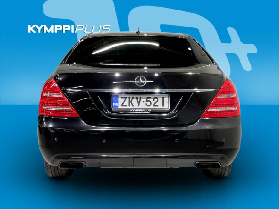 MERCEDES-BENZ S 2011
