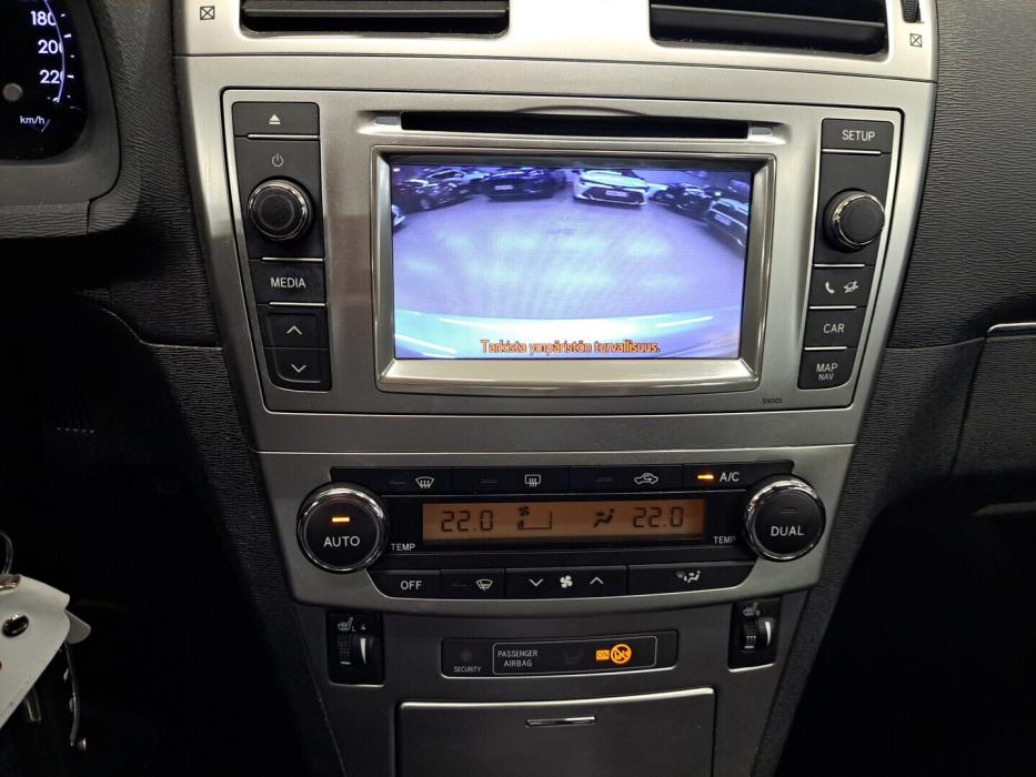 TOYOTA Avensis 2014