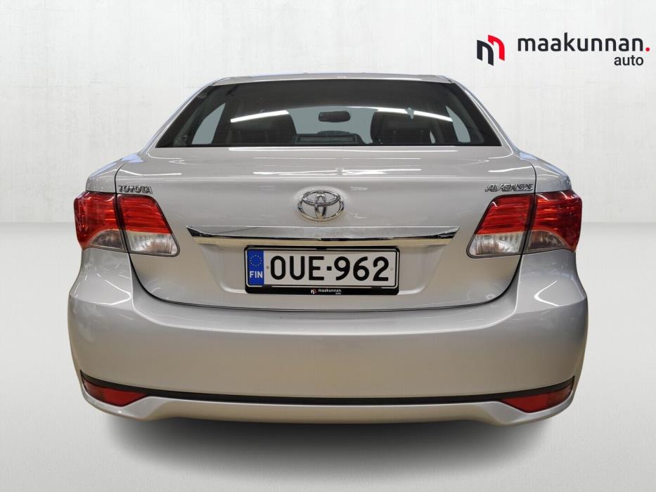 TOYOTA Avensis 2014