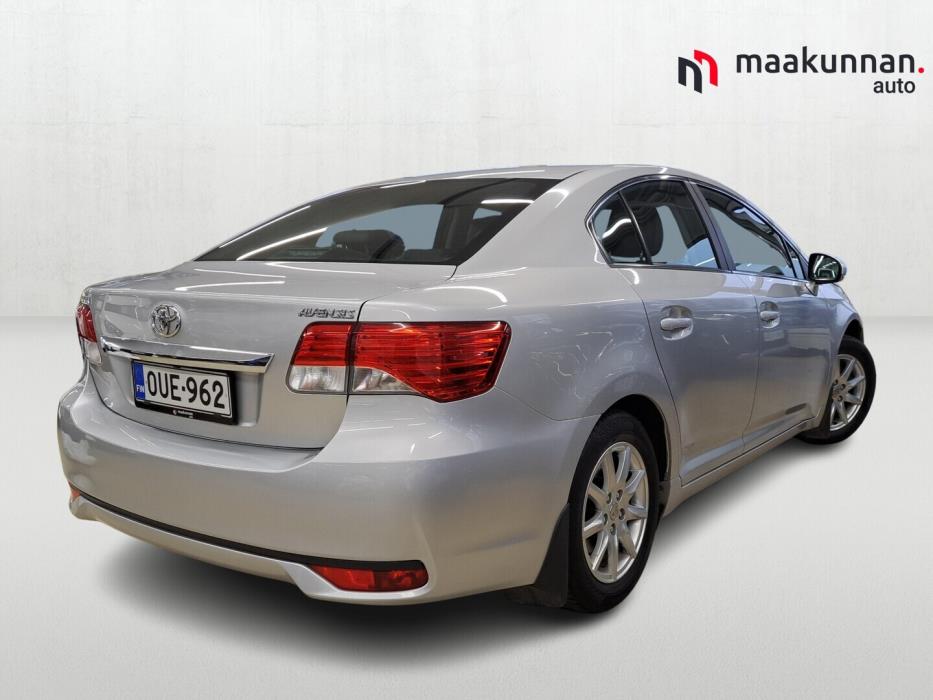 TOYOTA Avensis 2014