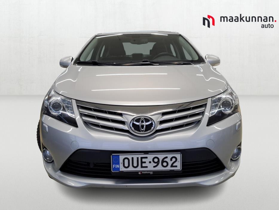 TOYOTA Avensis 2014