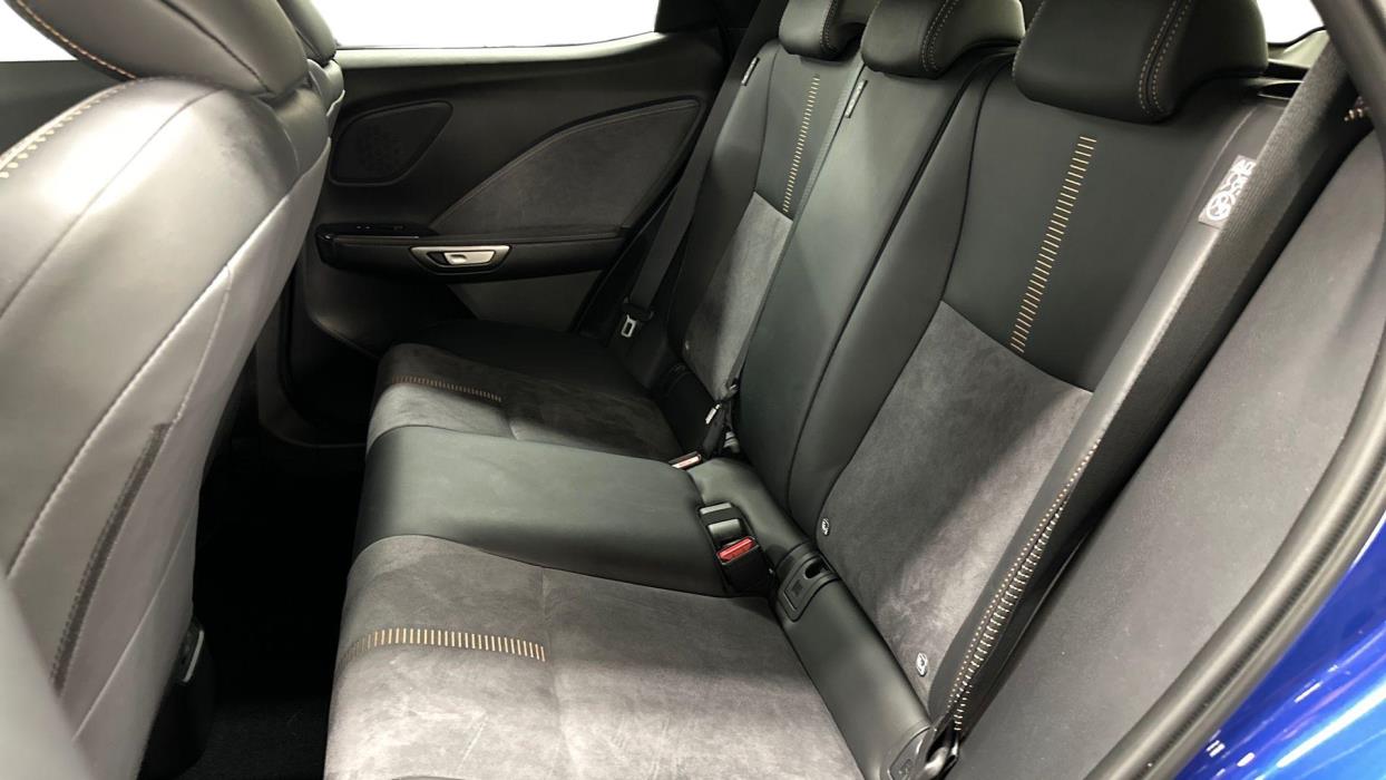 Lexus LBX 2025