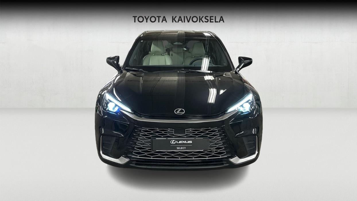 Lexus LBX 2025
