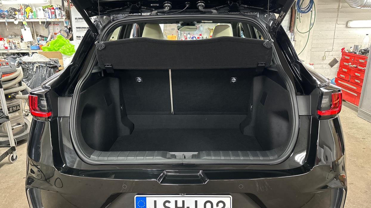 Lexus LBX 2025