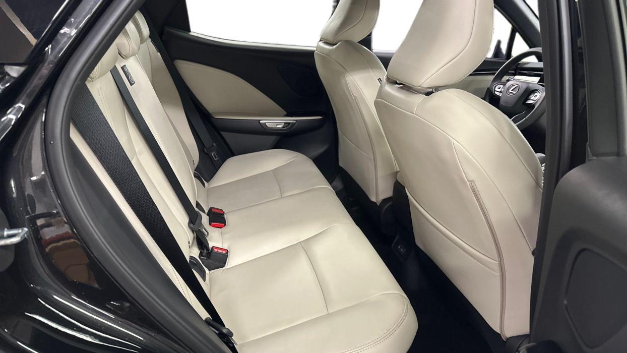 Lexus LBX 2025