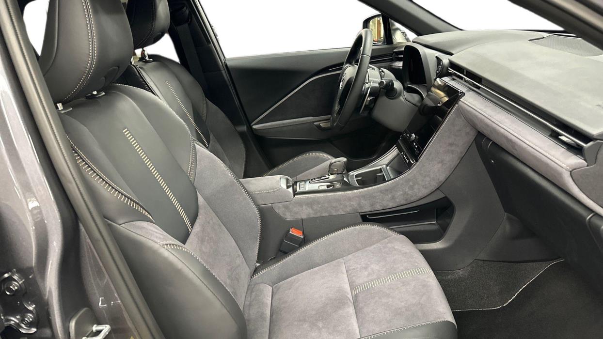 Lexus LBX 2025