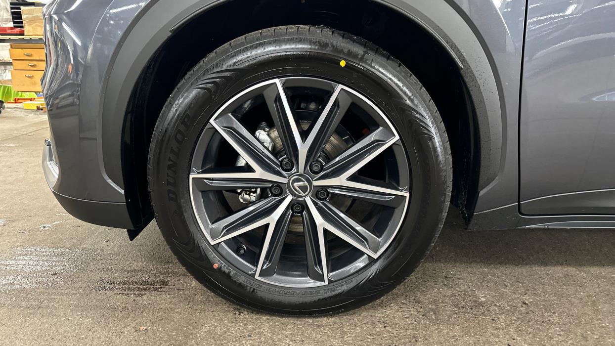 Lexus LBX 2025