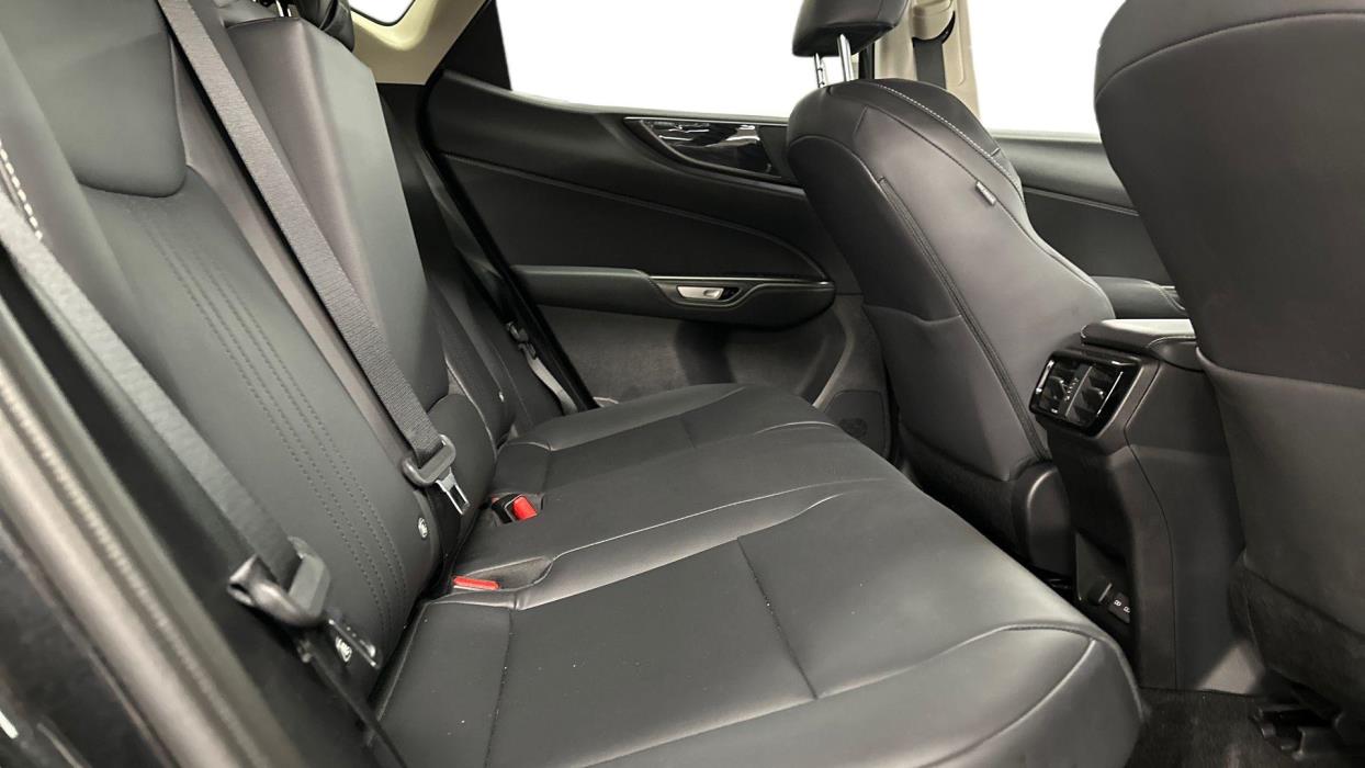 Lexus NX 2025