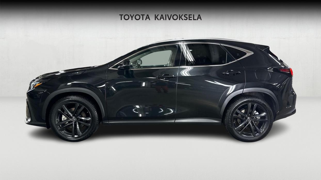 Lexus NX 2025