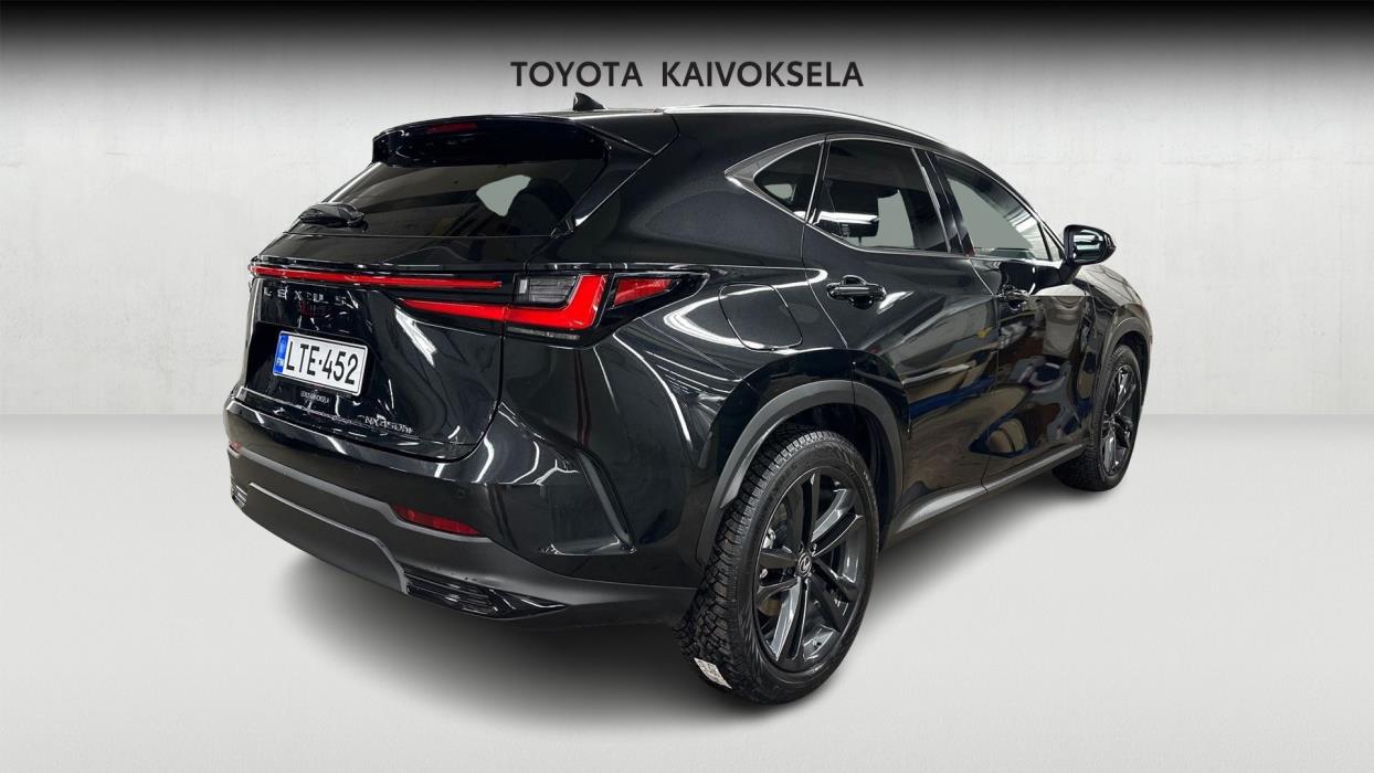 Lexus NX 2025