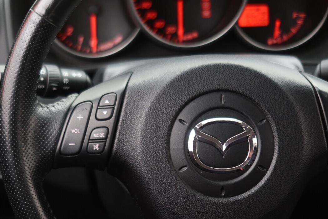 MAZDA 3 2005