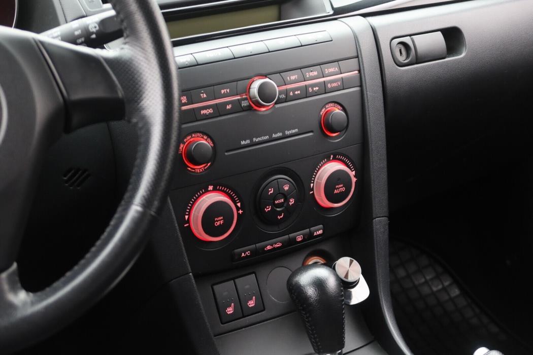 MAZDA 3 2005
