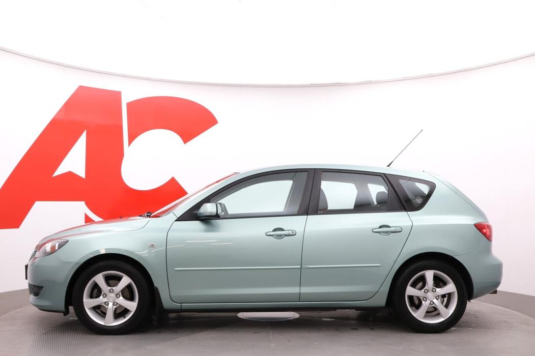 MAZDA 3 2005