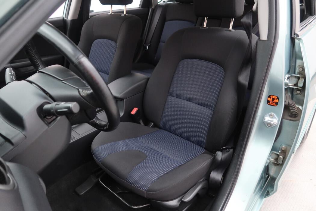 MAZDA 3 2005