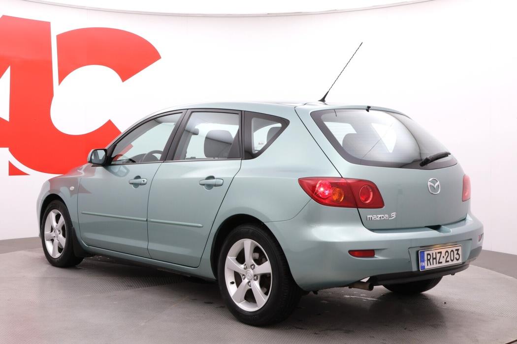 MAZDA 3 2005