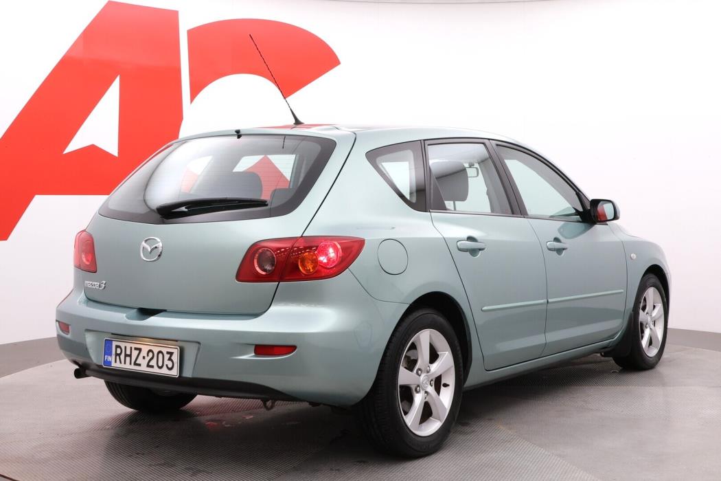 MAZDA 3 2005