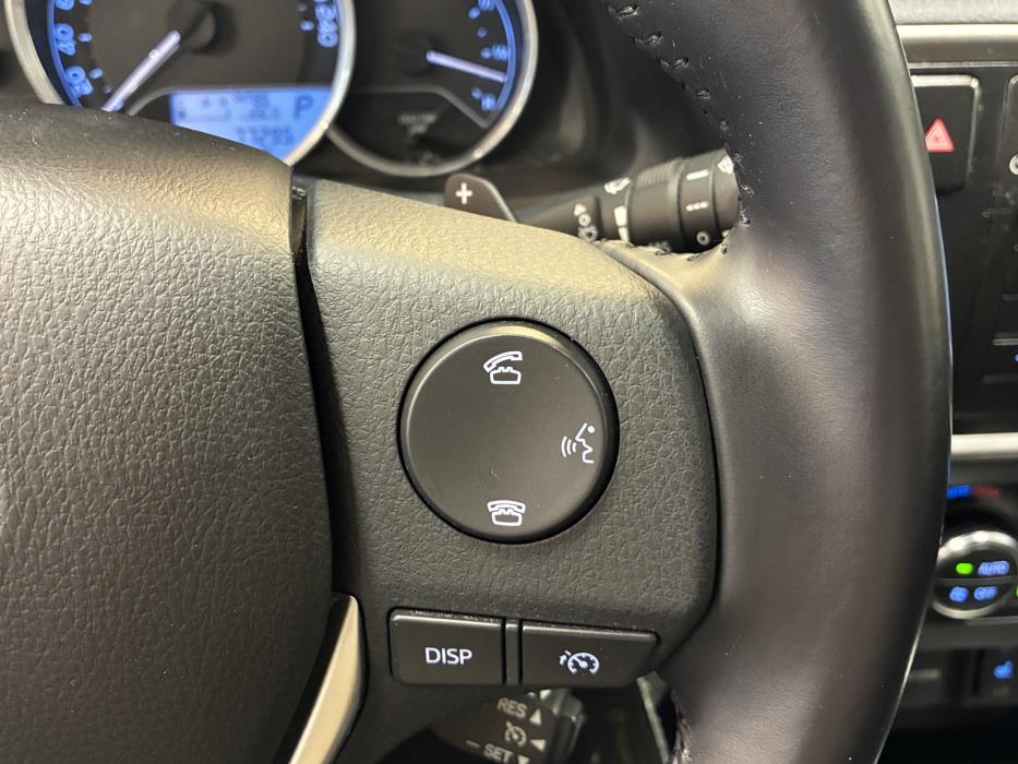 Toyota Auris 2015
