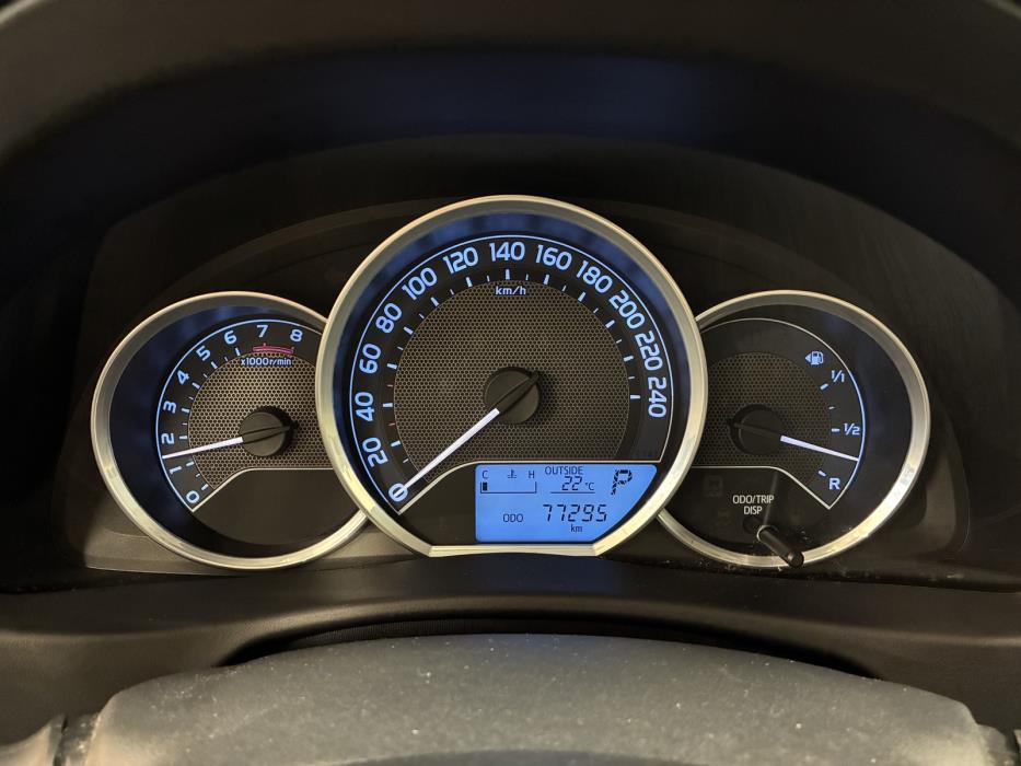 Toyota Auris 2015