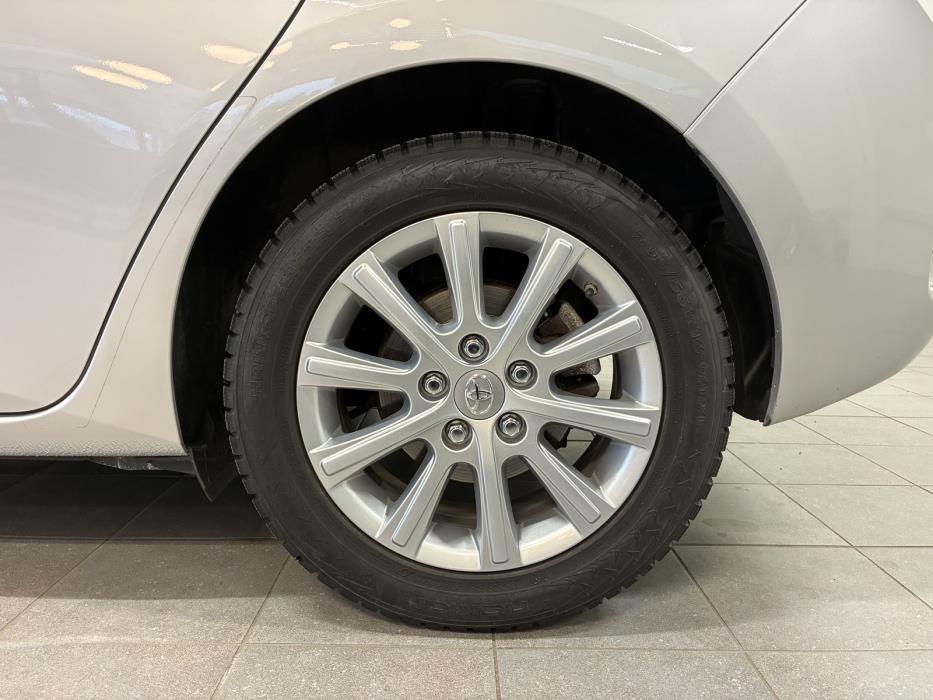 Toyota Auris 2015