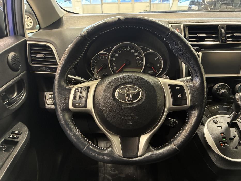 Toyota Verso-S 2014