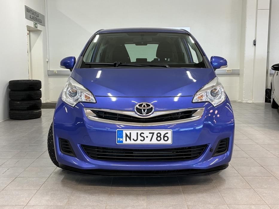 Toyota Verso-S 2014