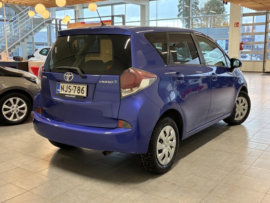 Toyota Verso-S 2014
