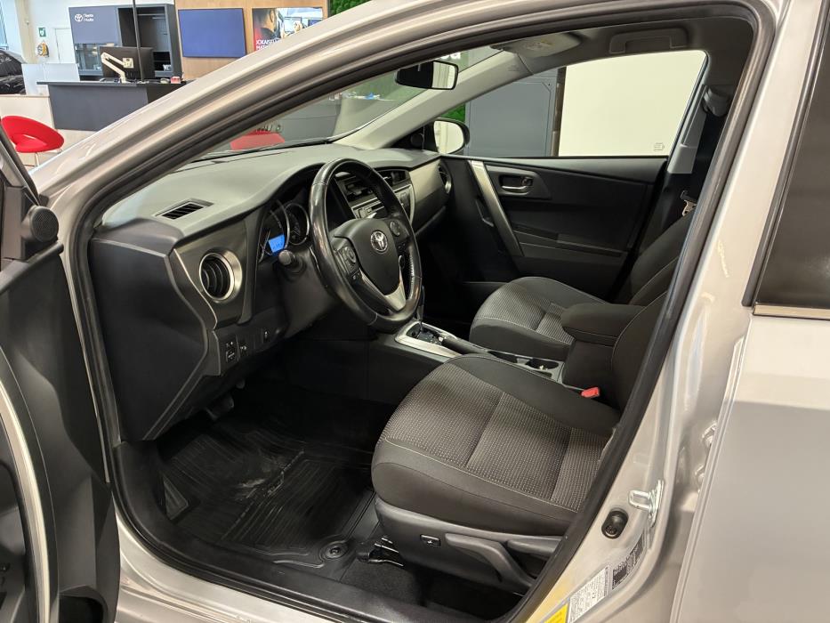 Toyota Auris 2013