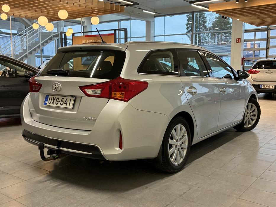 Toyota Auris 2013