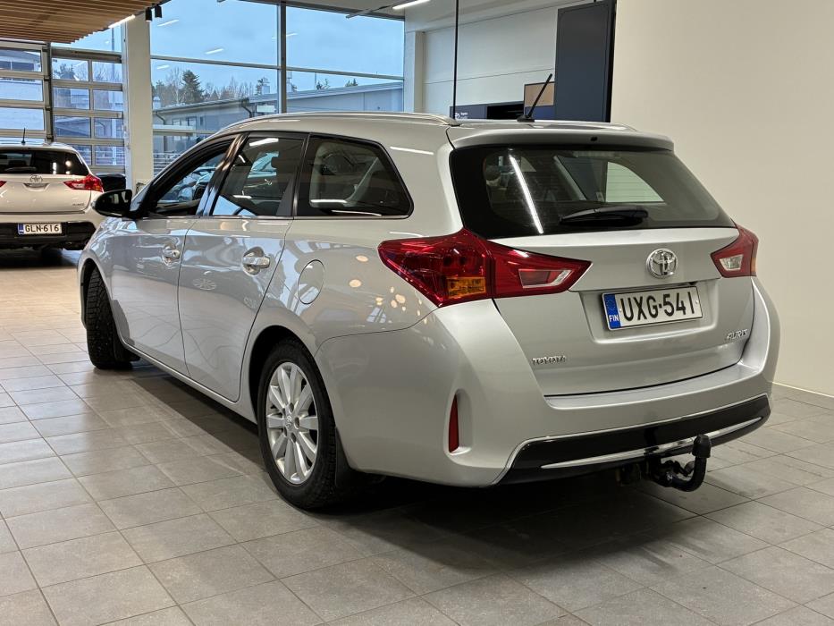 Toyota Auris 2013
