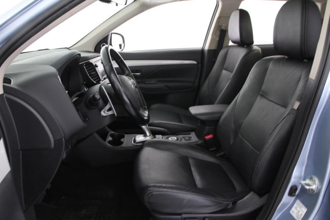 MITSUBISHI Outlander 2013