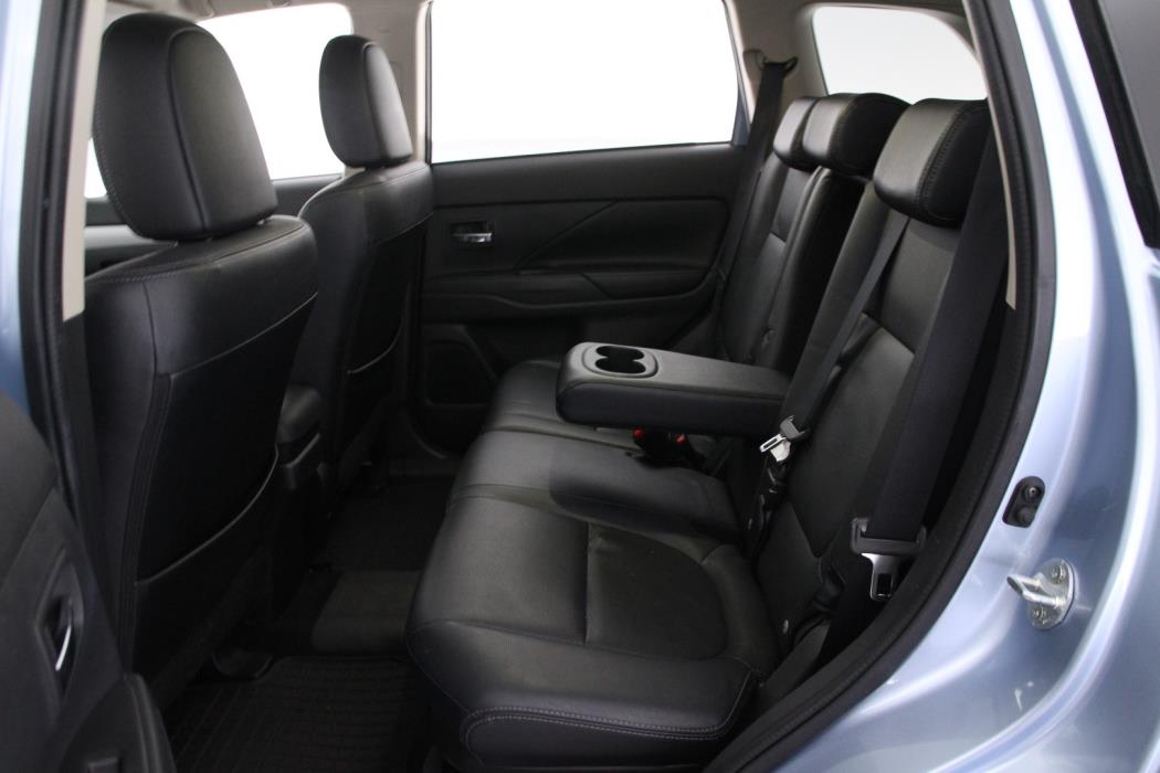 MITSUBISHI Outlander 2013