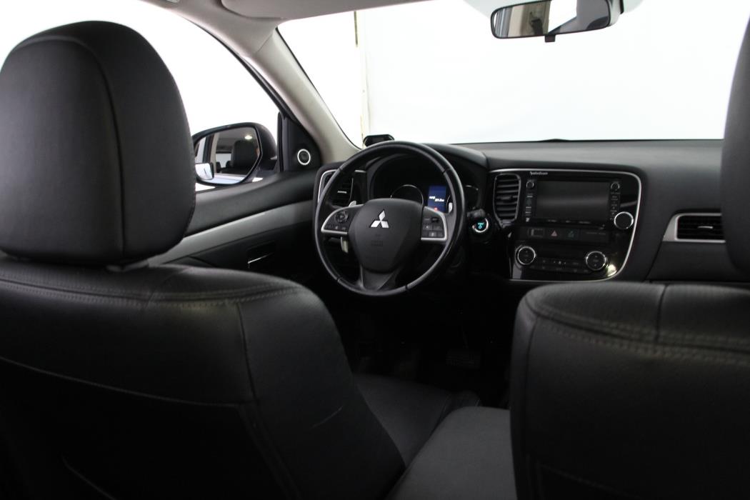 MITSUBISHI Outlander 2013