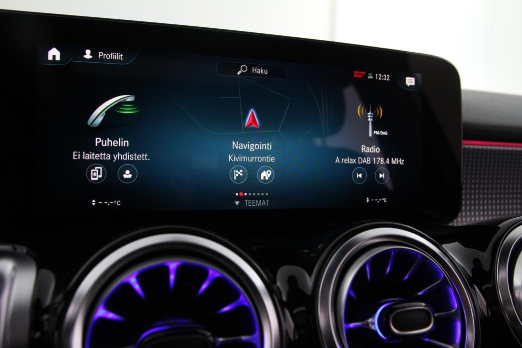 MERCEDES-BENZ EQB 2022