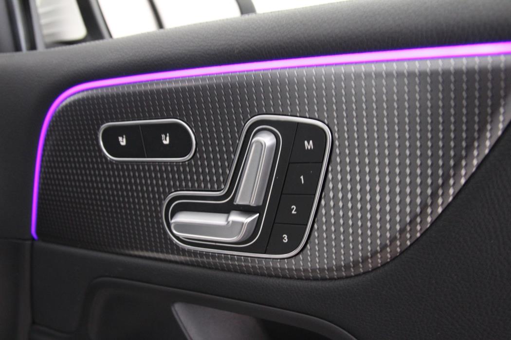 MERCEDES-BENZ EQB 2022